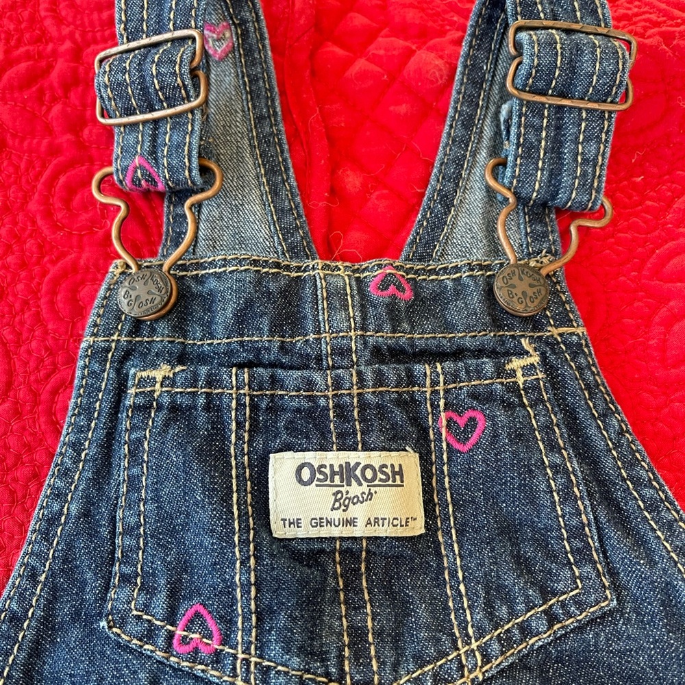 Osh Kosh B’Gosh Girls Toddler Denim Bib Overalls Pink Hearts 18 Mos Valentines